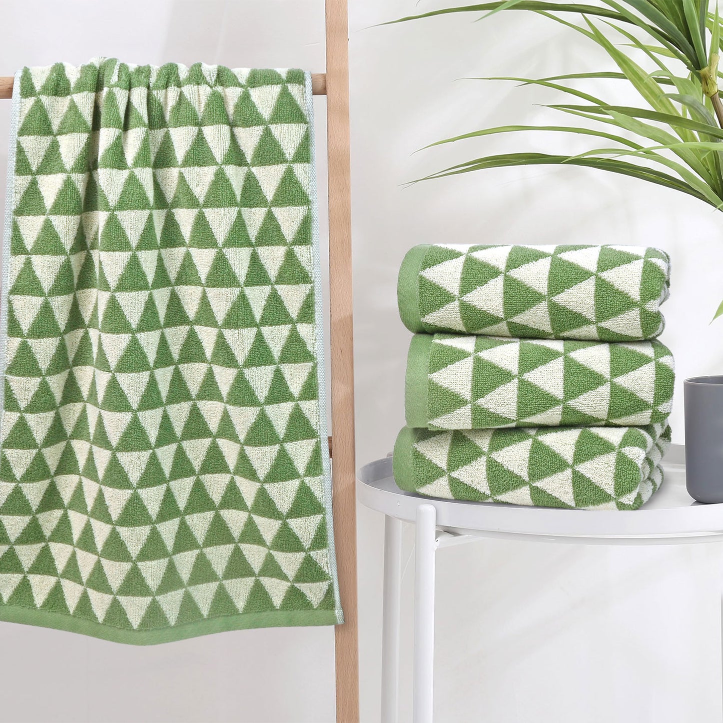 Hand Towels for Bathroom & Kitchen with Geometric Triangle, Cotton Quick Dry Towels for Hand Face Hair 13x29 Inches, Modern & Farmhouse