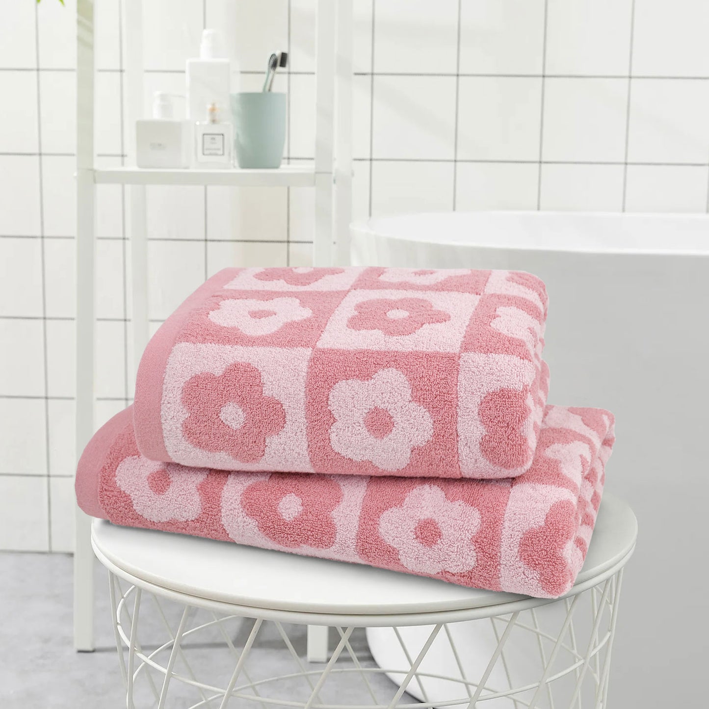 Jacquotha 2-Pieces Luxury Bath Towels Checkered Floral, Flower Towels for Women Girls Shower Body 27.5x55 Inches, Valentines Decor for Bathroom & Pool Days, Cotton
