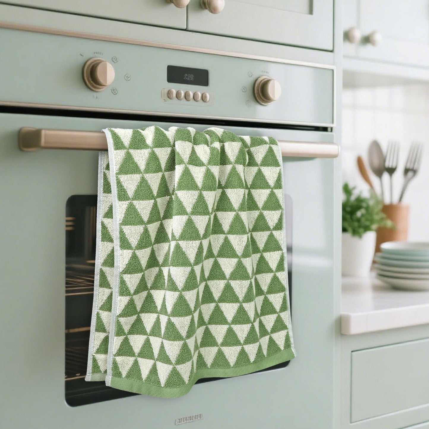 Hand Towels for Bathroom & Kitchen with Geometric Triangle, Cotton Quick Dry Towels for Hand Face Hair 13x29 Inches, Modern & Farmhouse