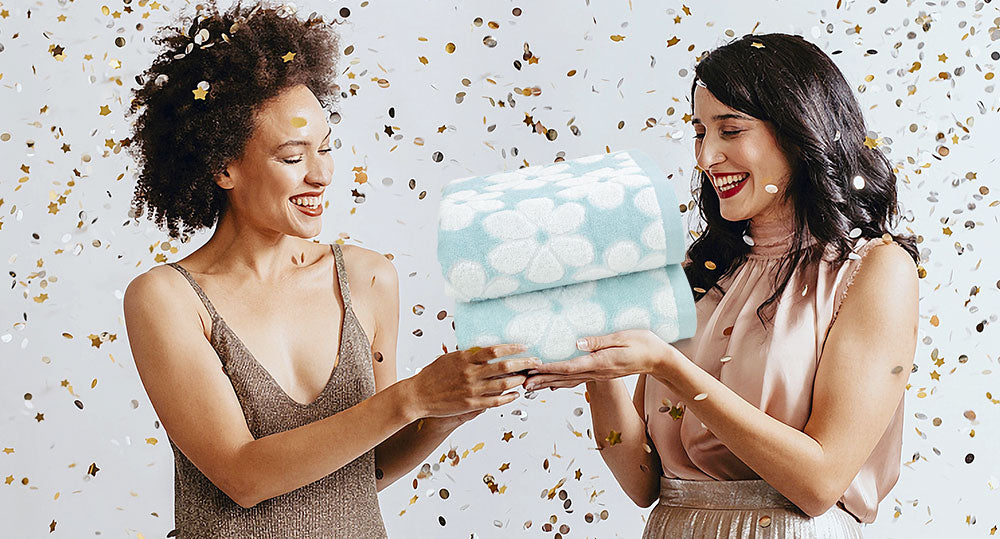 Jacquotha Soft Bath Towels 2 Pack, Super Absorbent Shower Towels 27.5x55 Inches, Cute Floral Jacquard Bathroom Set, Cotton