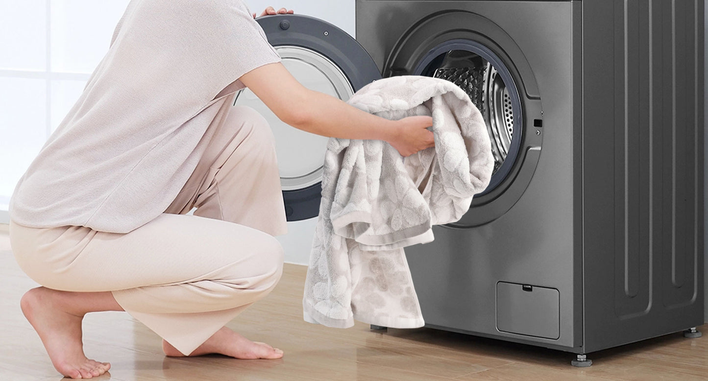 Jacquotha Soft Bath Towels 2 Pack, Super Absorbent Shower Towels 27.5x55 Inches, Cute Floral Jacquard Bathroom Set, Cotton