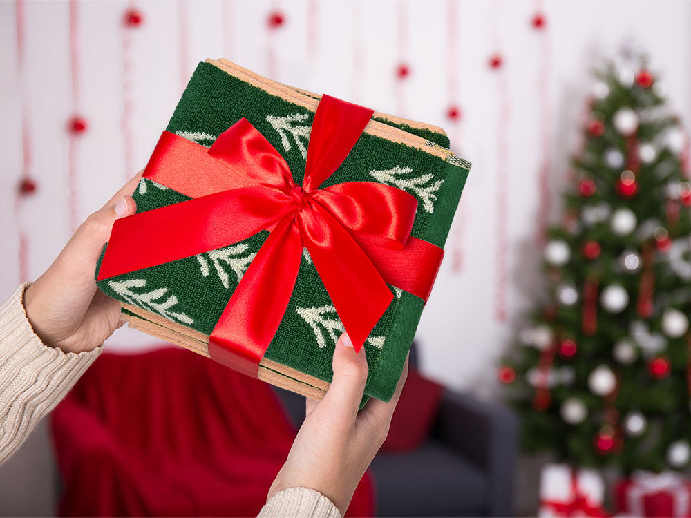 Decorative Hand Towels for Kitchen Bathroom Winter Decor Xmas Gifts, Cotton Towel Daily Luxury & Holiday Cheer, Forest Green Trees